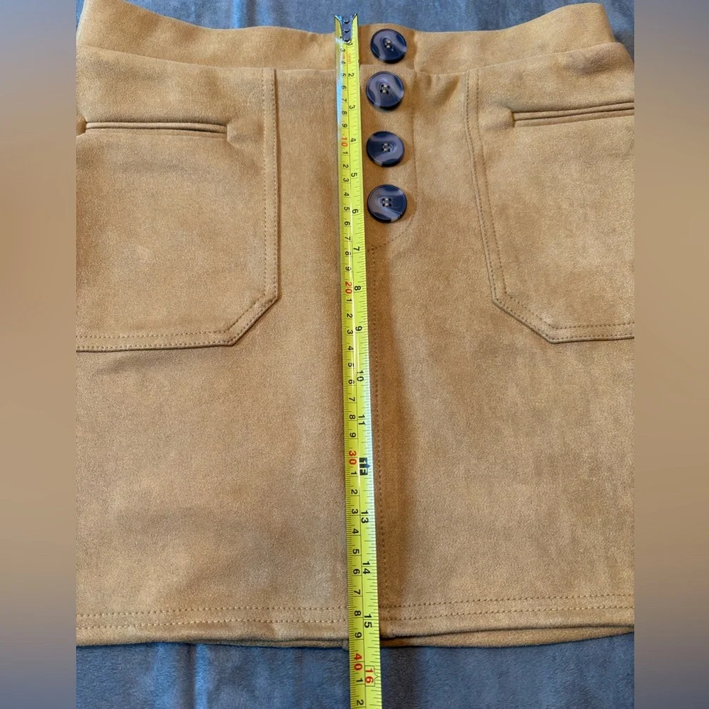 BLASHE Women’s SZ M Faux Stretch Suede Mini Skirt, Rich Saffron Yellow Color - Picture 16 of 16